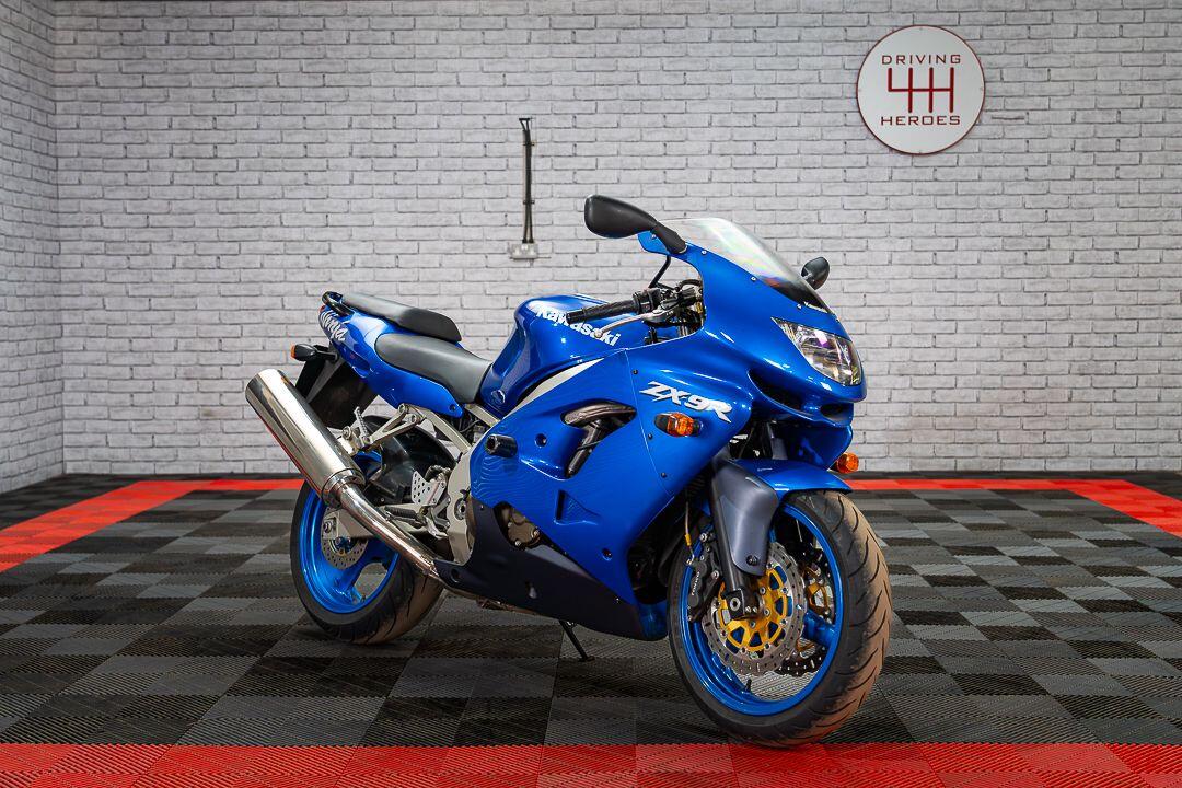 Kawasaki ZX-9R bikes for sale | AutoTrader Bikes